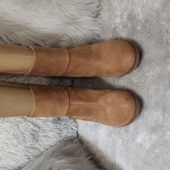 VINCE CAMUTO HADLEY BOOTS - Picture 2 of 10